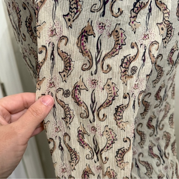 TORY BURCH Seahorse Print SOPHIE SILK TUNIC LONG SLEEVE Sheer Size 6 Preppy - Picture 4 of 9